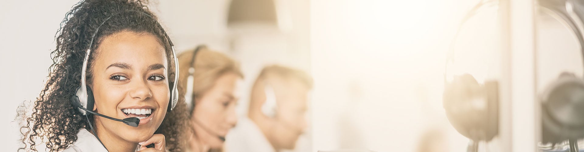 Kundenservice-Team für Reiseversicherung und weltweite Unterstützung auf Reisen