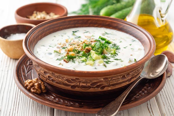 Urlaub in Bulgarien - die bulgarische Küche, kalte Suppe Tarator