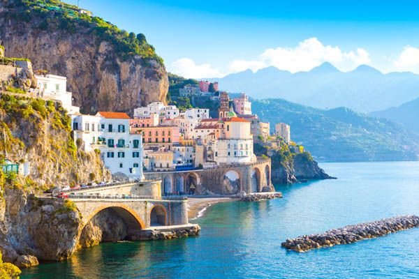 Amalfi Küste in Italien entdecken mit einer Auslandskrankenversicherung und Stornoschutz