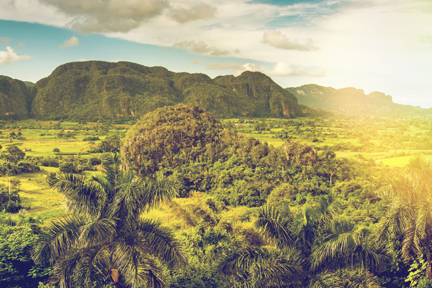 Auf Reisen Kubas Landschaft entdecken ohne Sorgen mit der Allianz Travel Reiseversicherung.