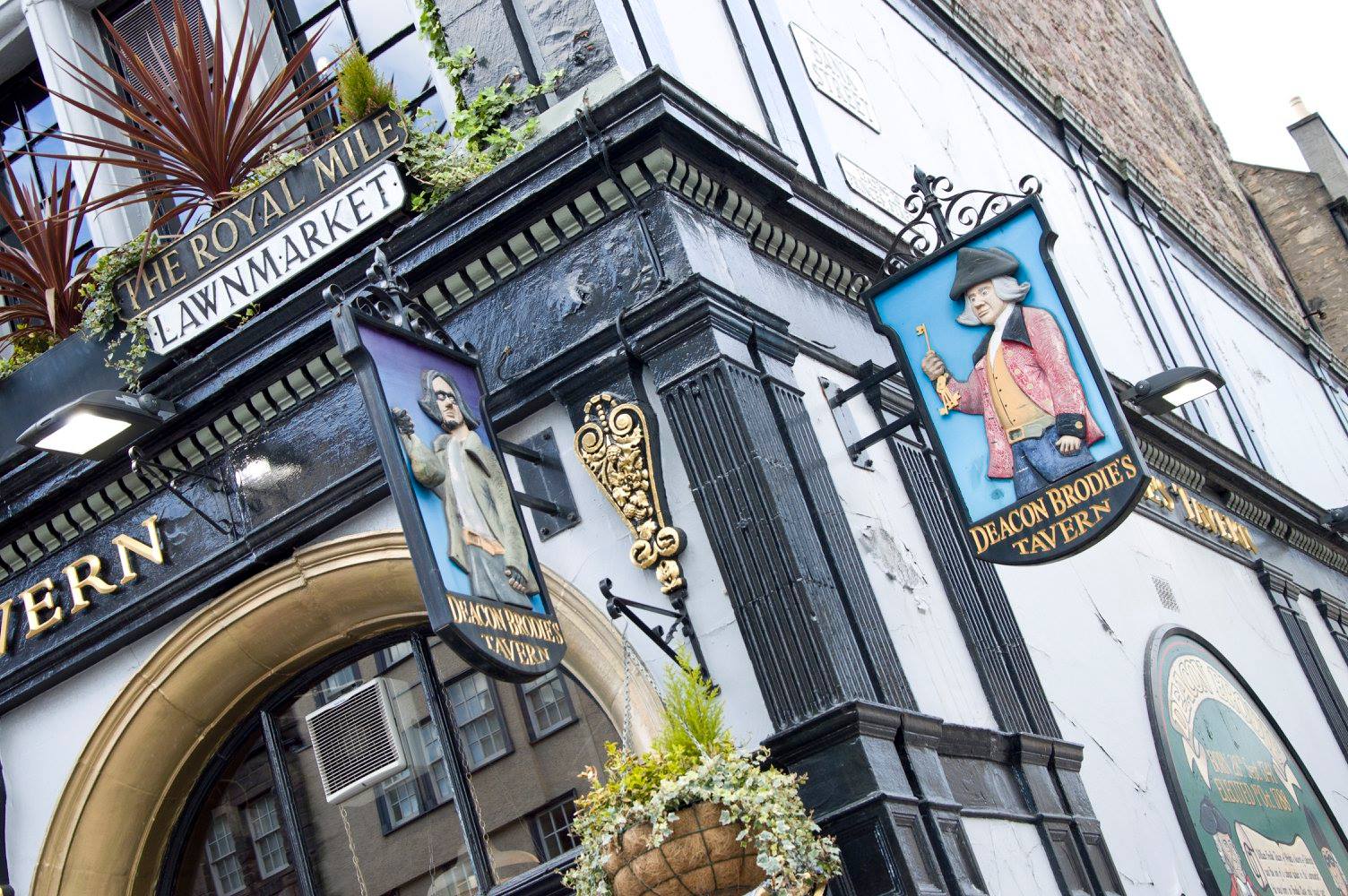 Schottisches Pub, Außenansicht