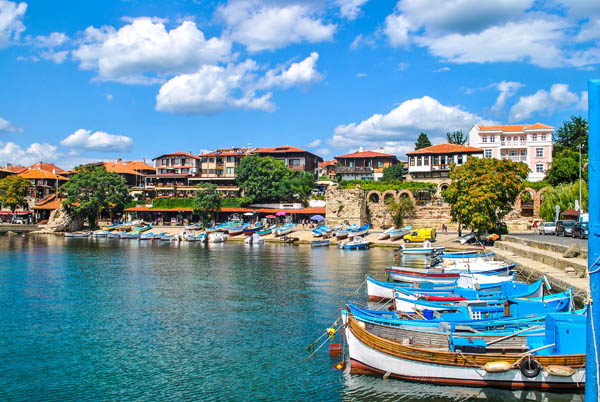 Die Bucht von Nessebar, Hafen mit Booten, Bulgarien