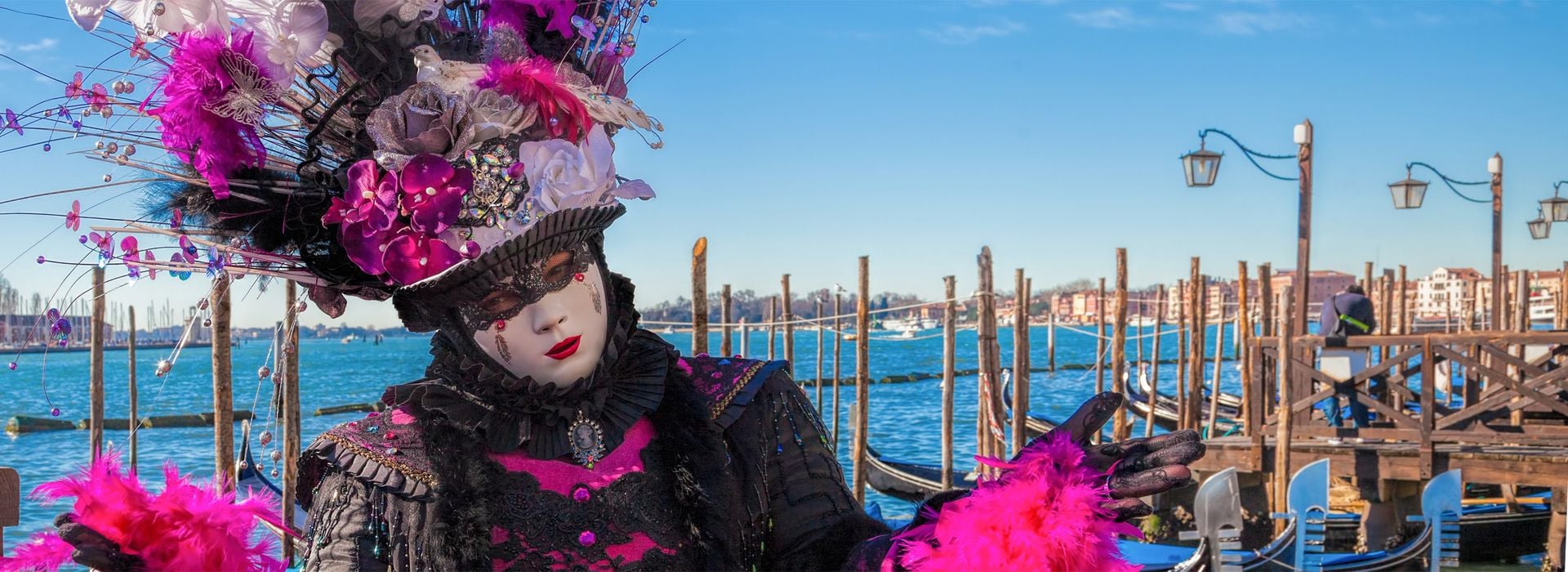 Karneval in Venedig, eine Person mit Maske