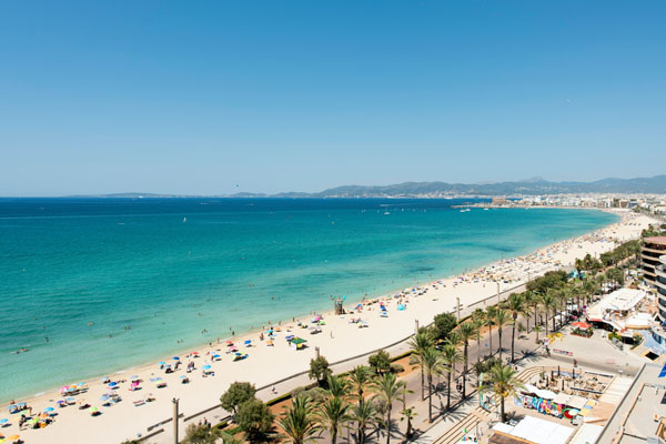 Weitläufiger Strand auf Mallorca, Spanien